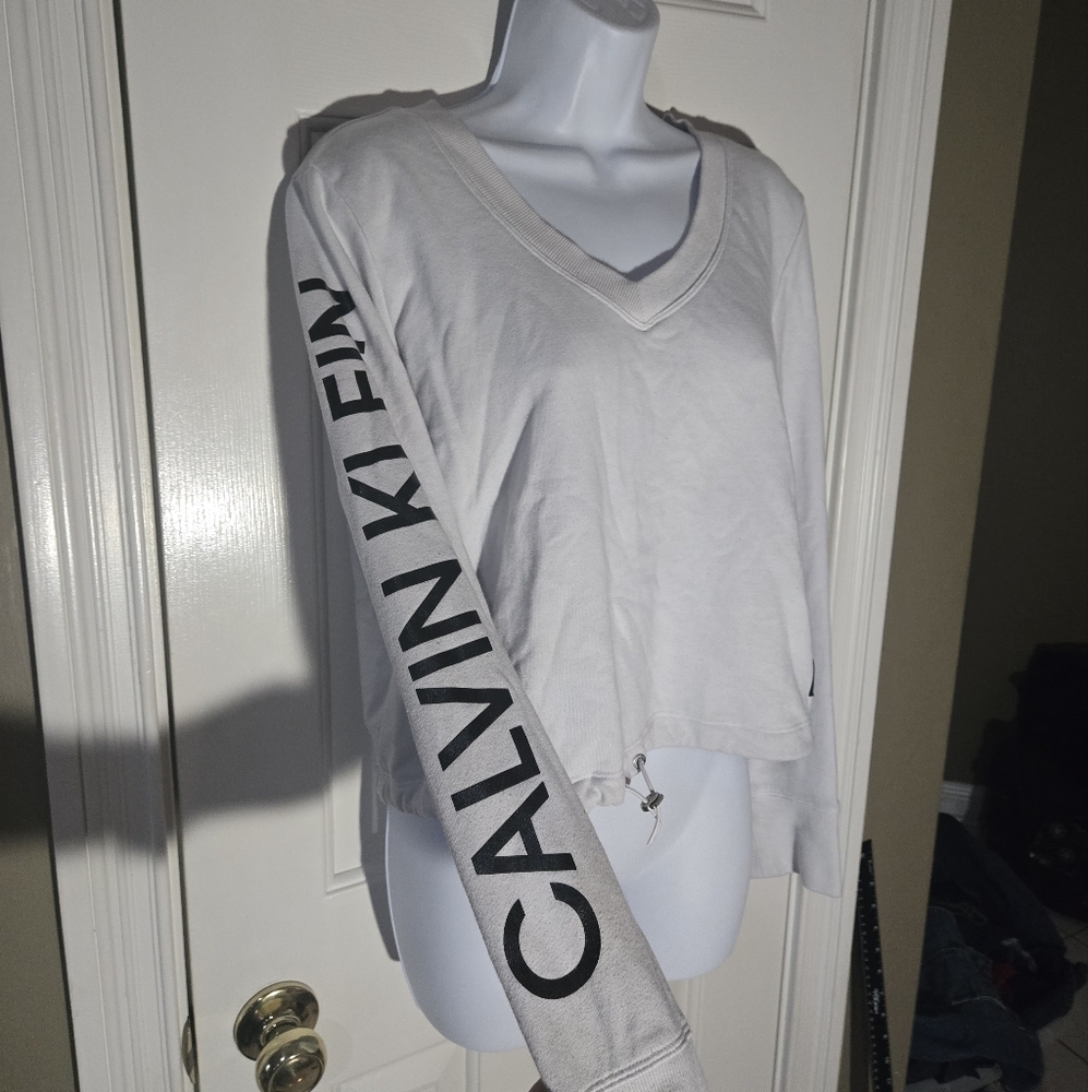 Calvin Klein Performance V Neck Cropped Sweatshirt Cinched Waist Lg Short Hoodie - Picture 10 of 15